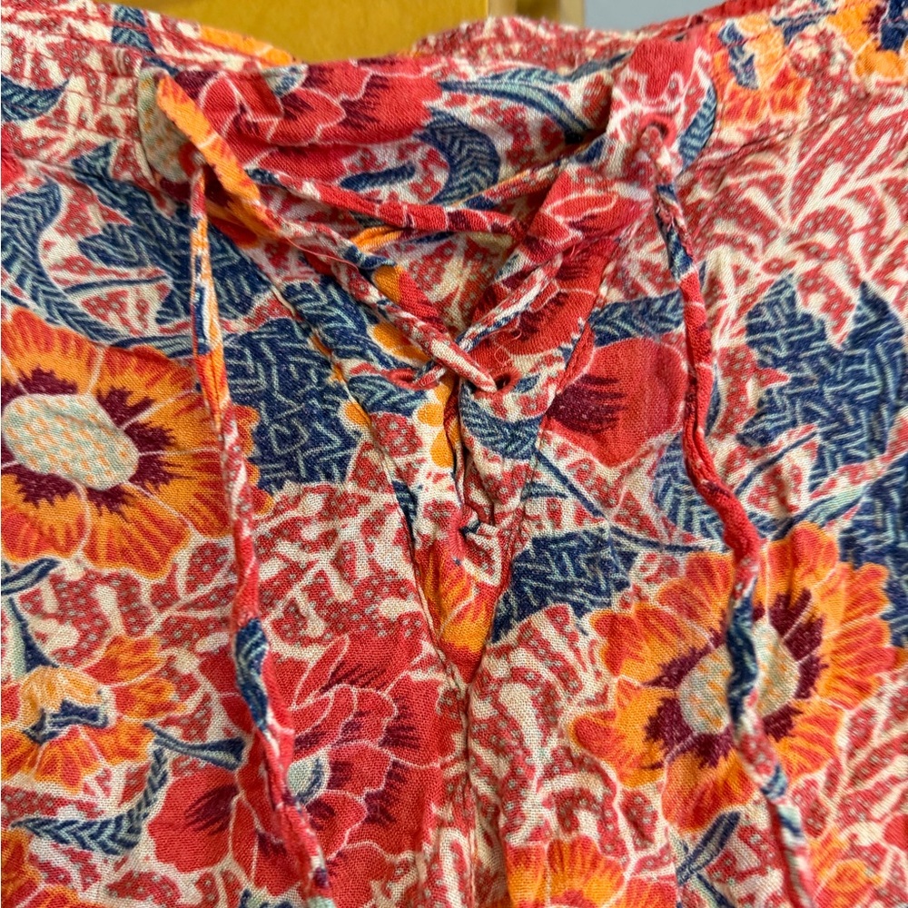Like New Billabong Red and Blue Floral Pants - Picture 2 of 4